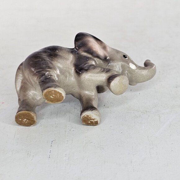 Hagen Renaker Elephant Baby Miniature Figurine Matte *Repaired* - Picture 7 of 11